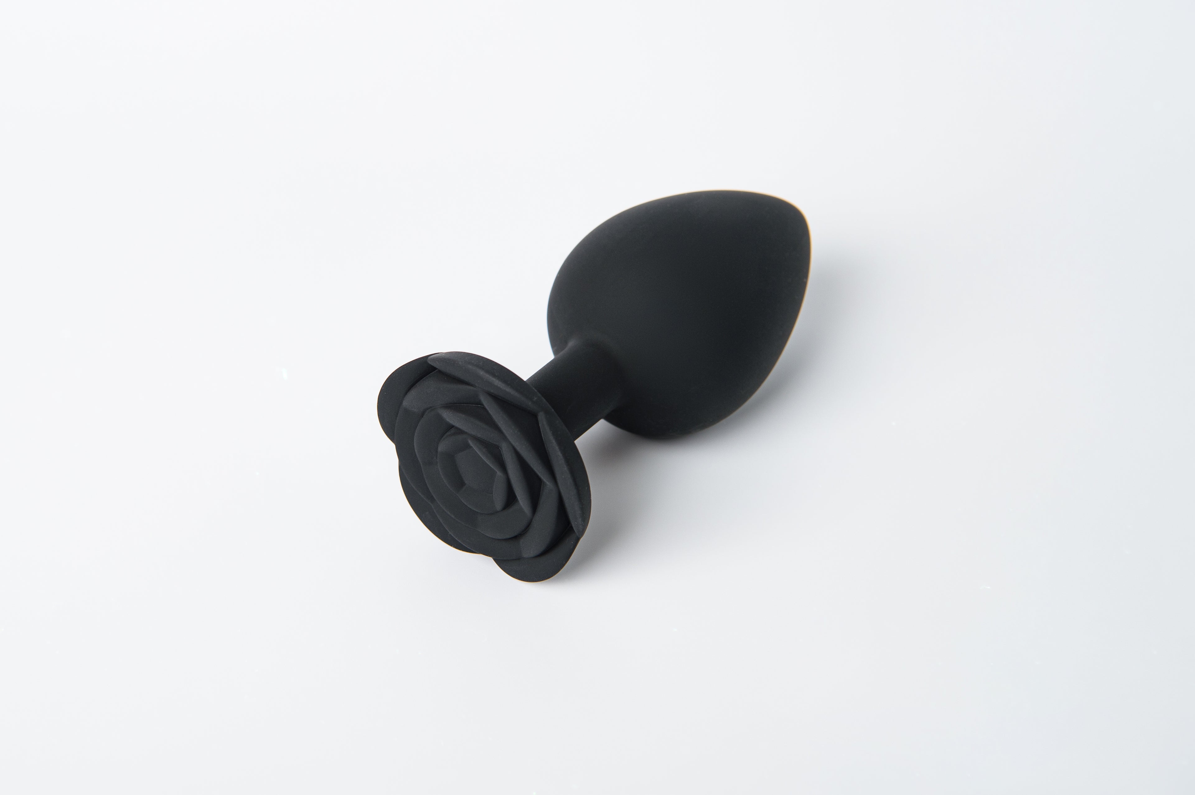 Analinis kamštis„Black Rose Piece“ Didelis